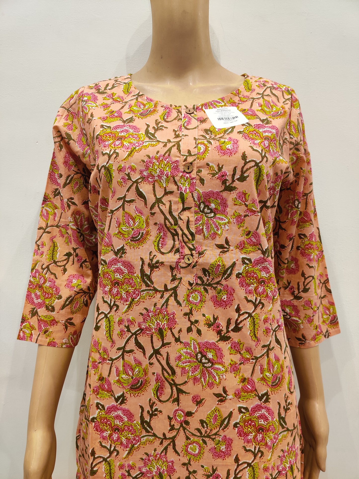 Juhi Kurta