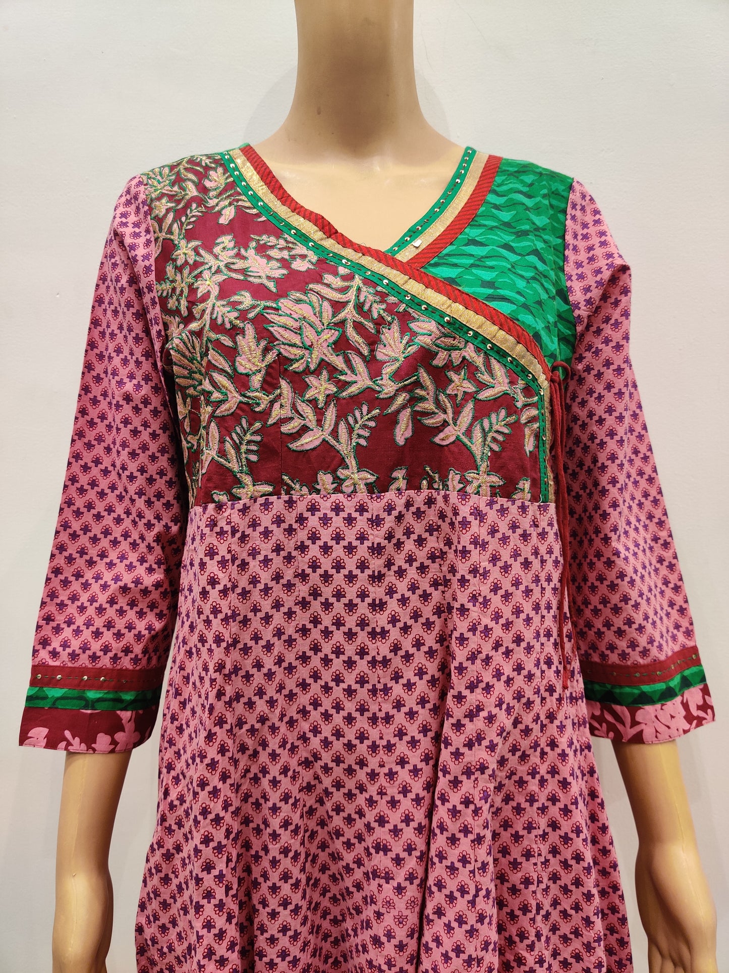 Broom Kurti