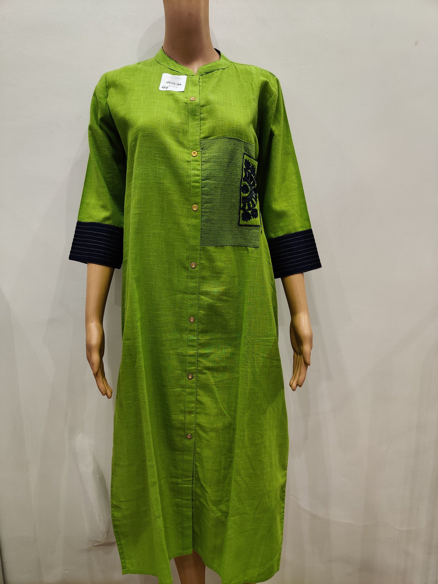 Decumaria Kurti