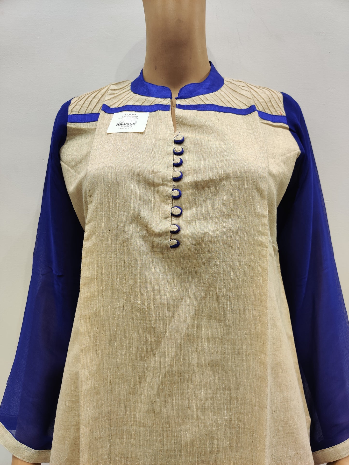 Deutzia Kurti