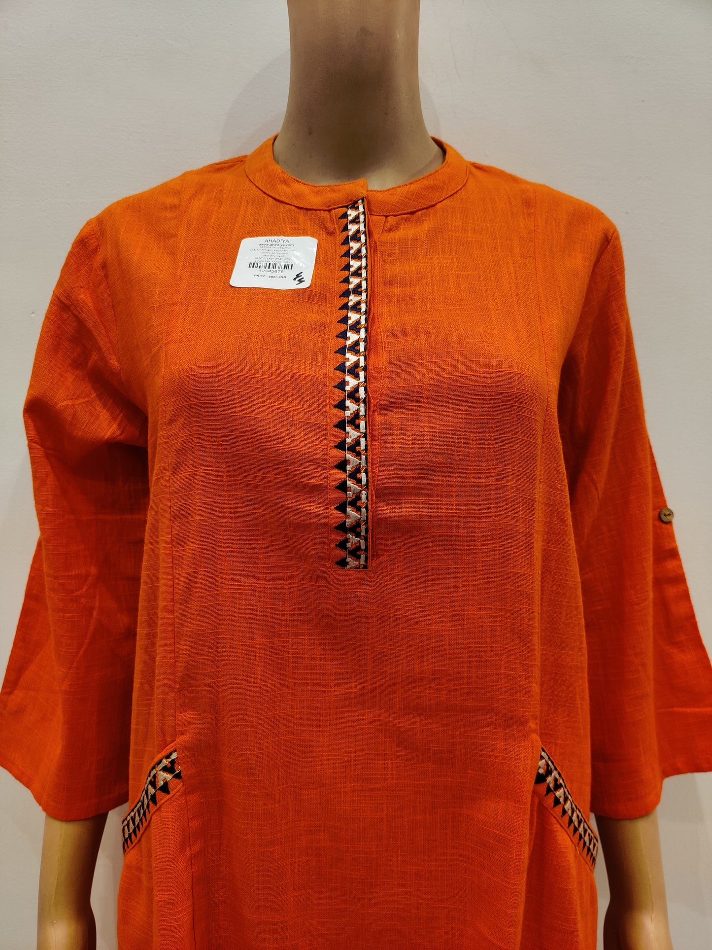 Lewesia Kurti