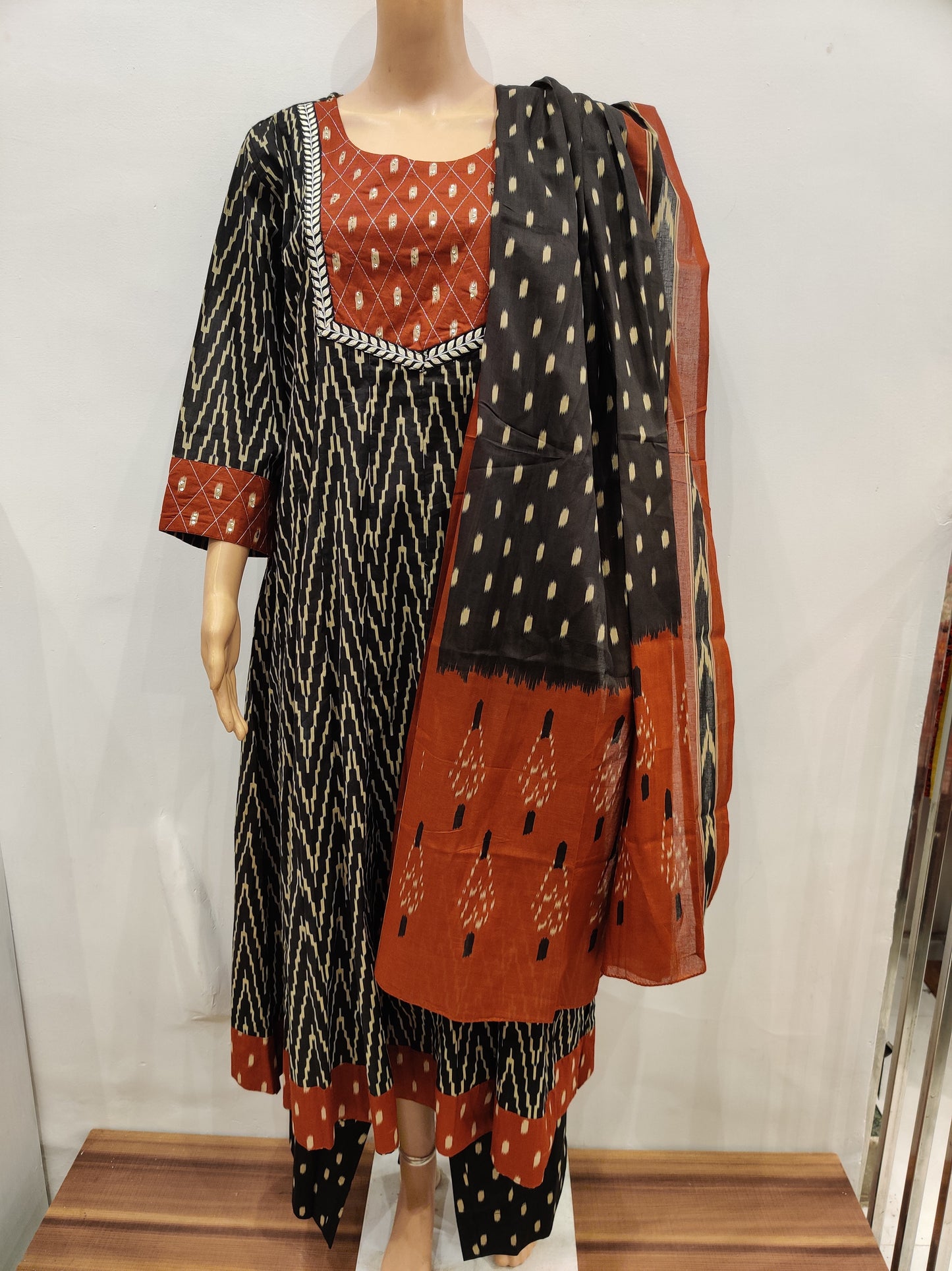 Loosestrife Kurta pant with dupatta