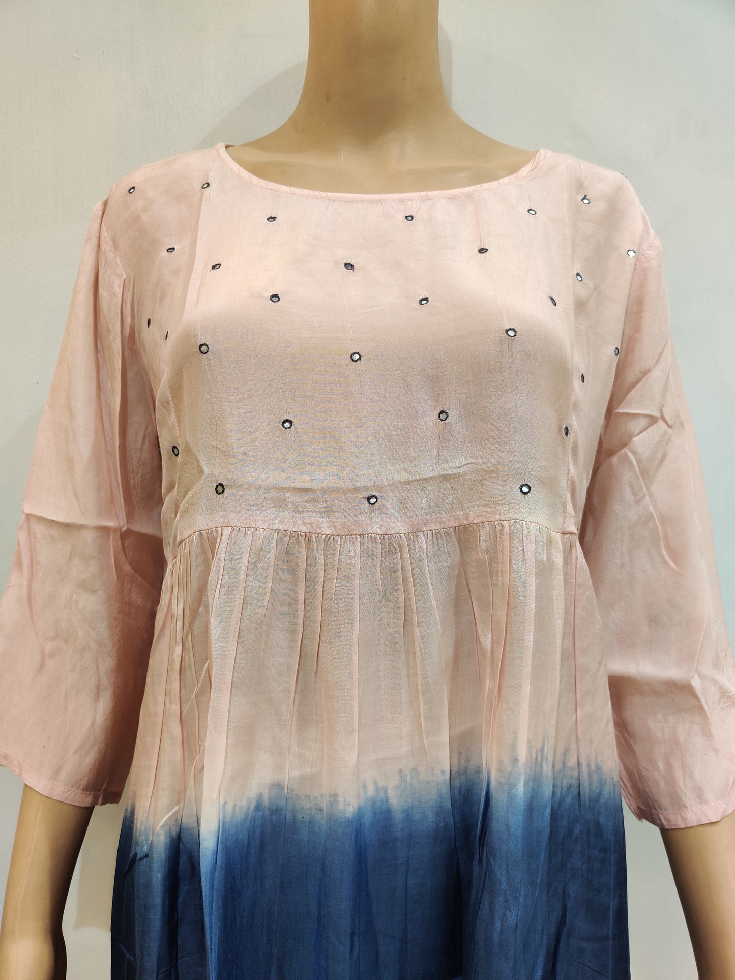 Gerbera Daisy Kurti