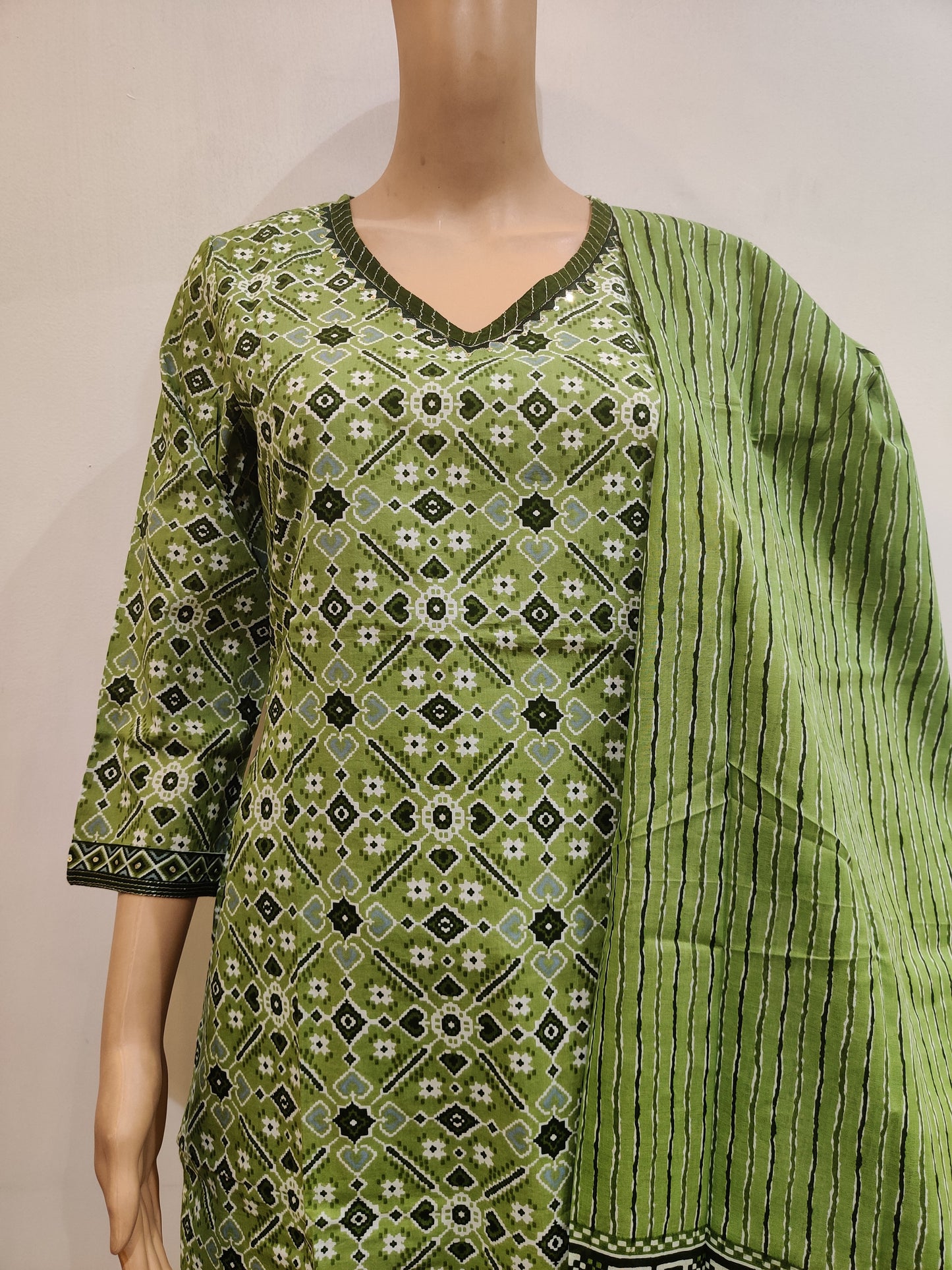 Linaria Kurta pant with dupatta set