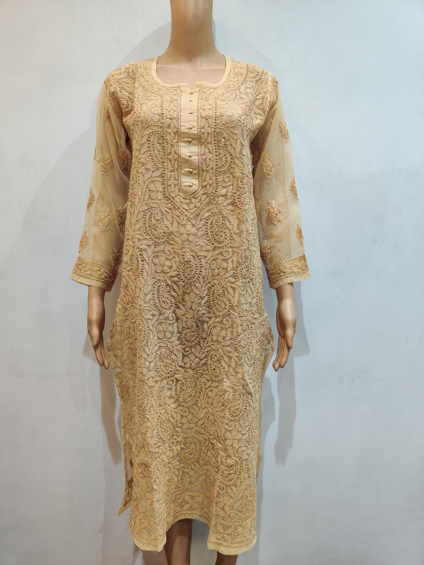 Lily Kurta