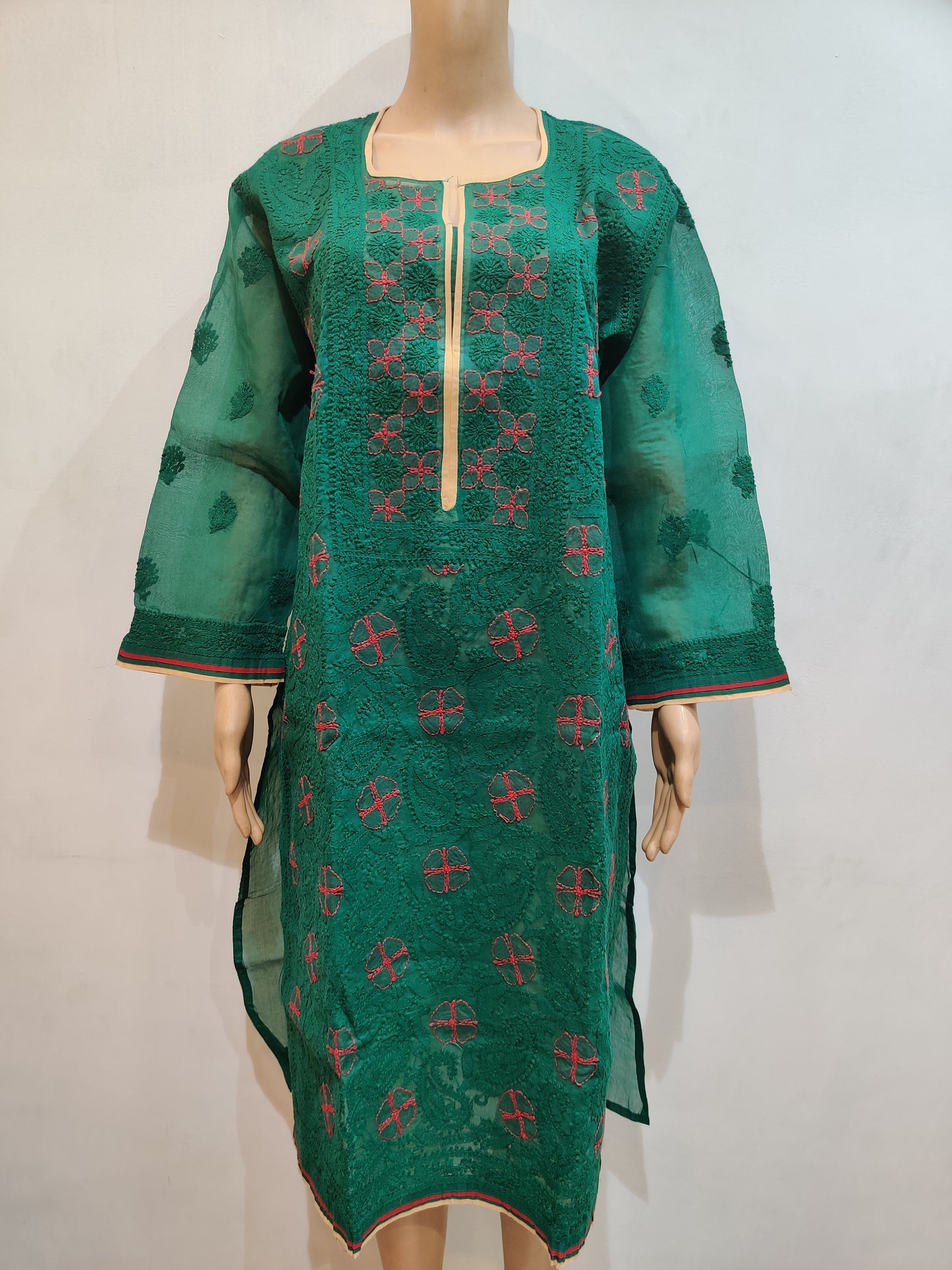 Parodia Kurti