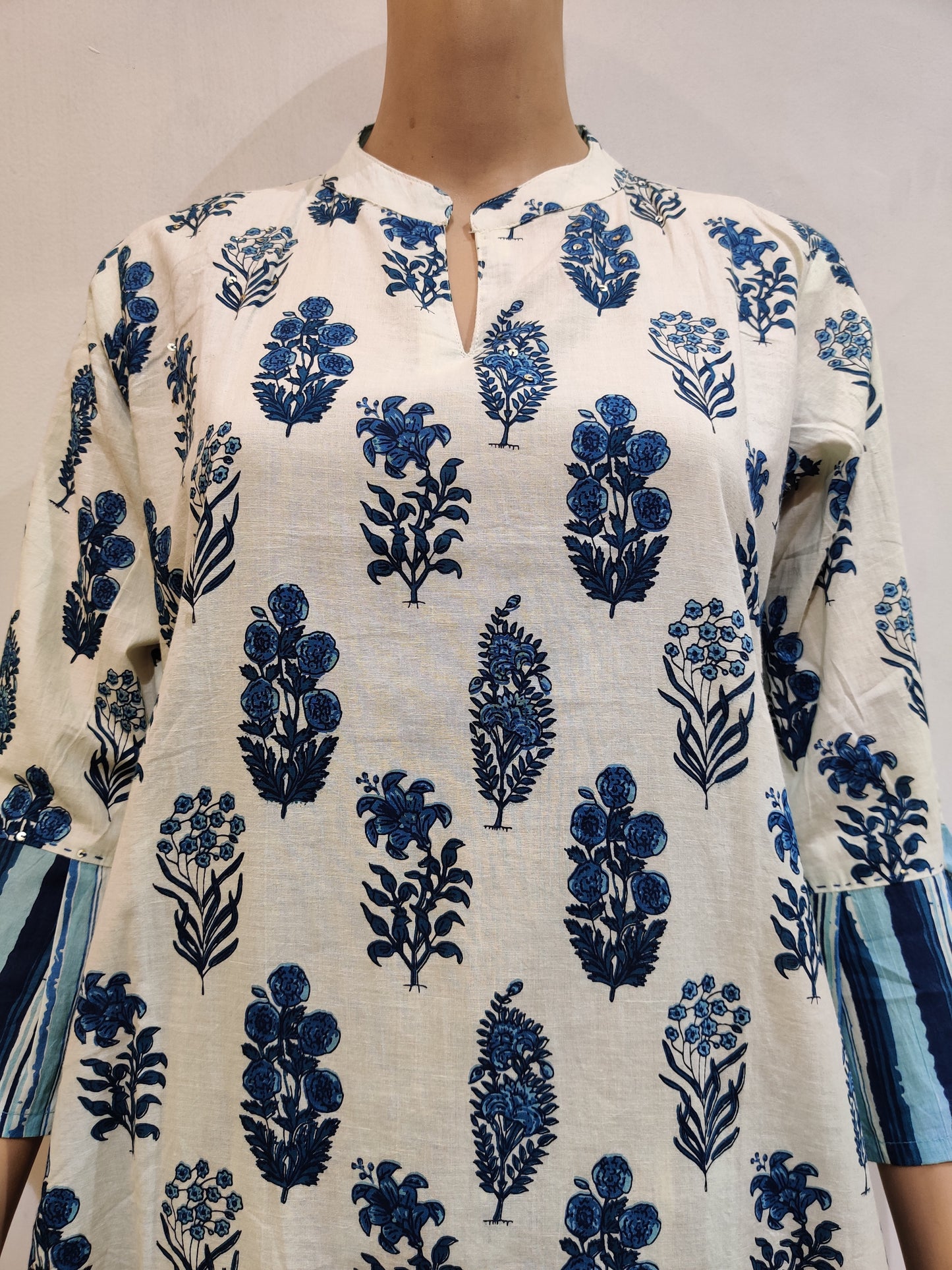 Lupine Kurta