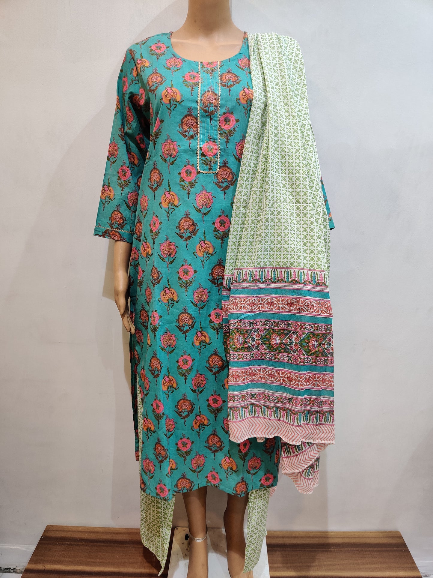 Hyacinth Kurta pant dupatta set