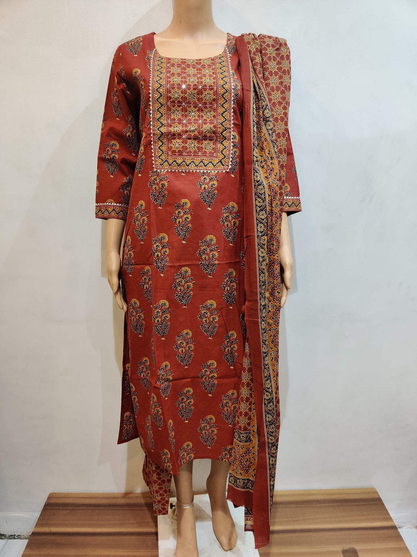 Day Lily Kurta pant dupatta set