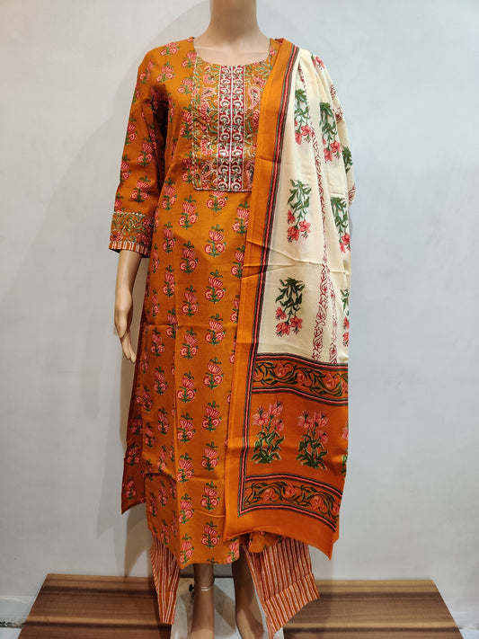 Coreopsis Kurta pant with dupatta