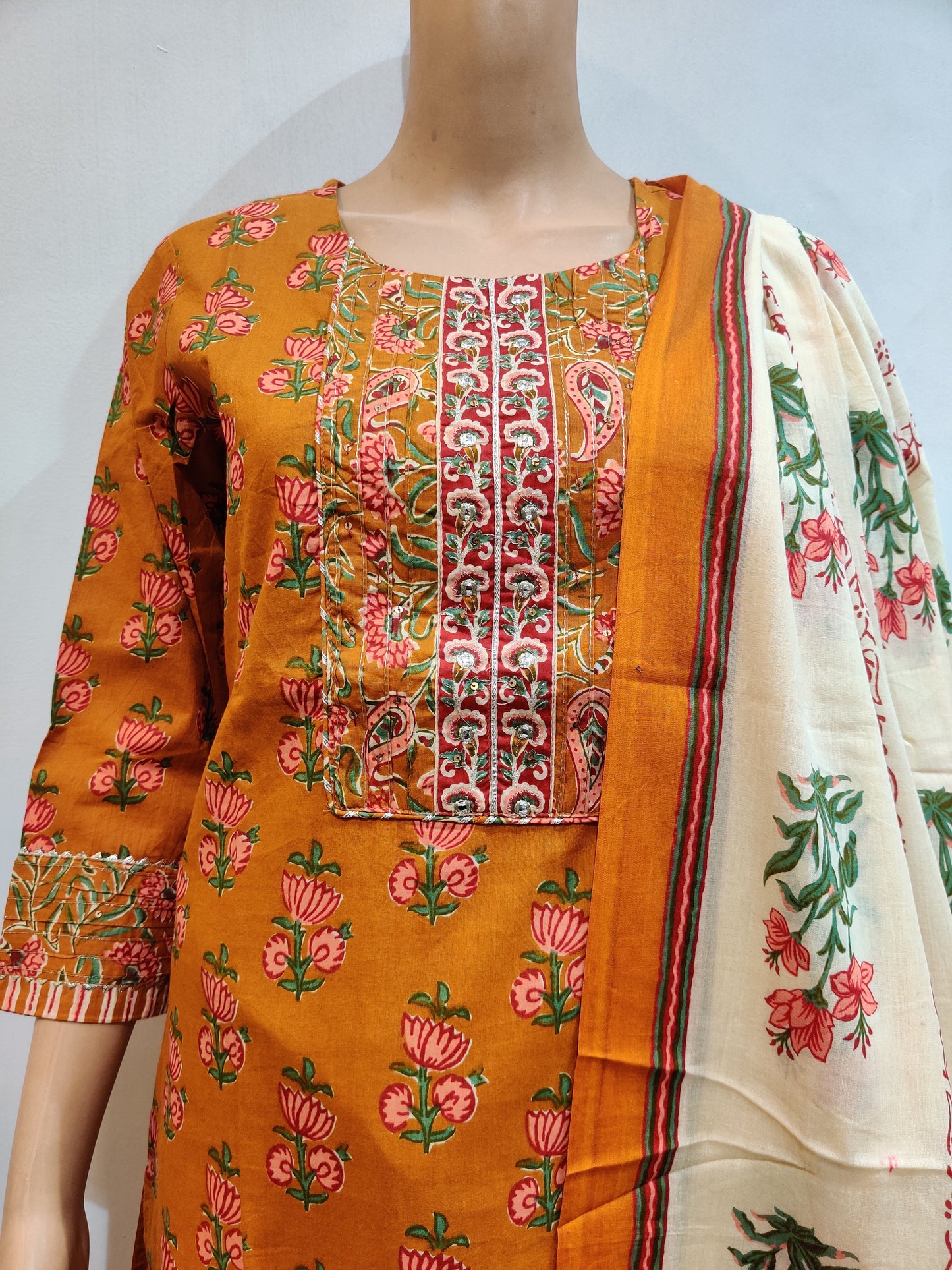 Coreopsis Kurta pant with dupatta
