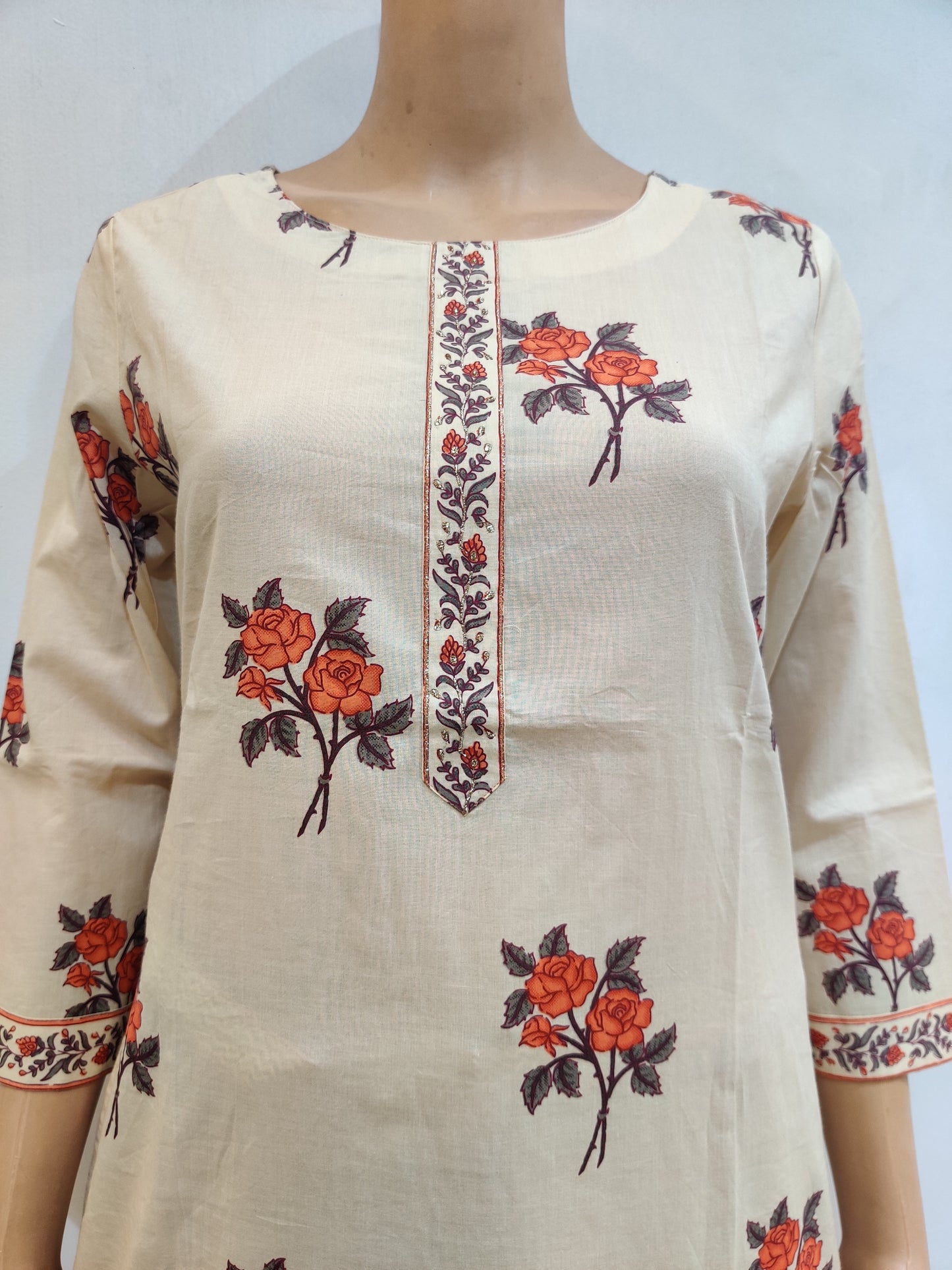 Shasta Daisy Kurti