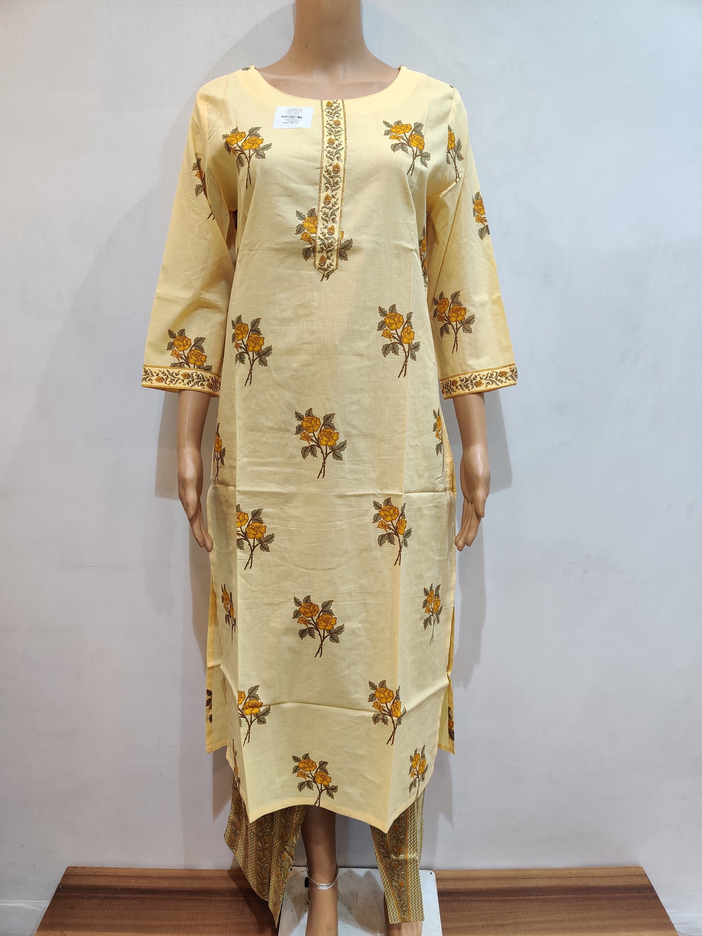 Bleeding Heart Kurti