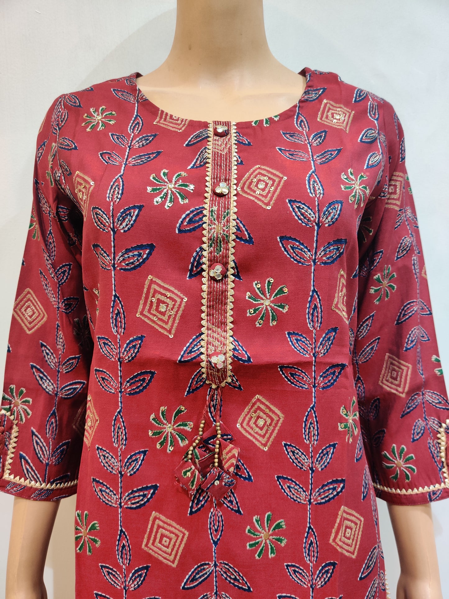 Chandramallika Kurta