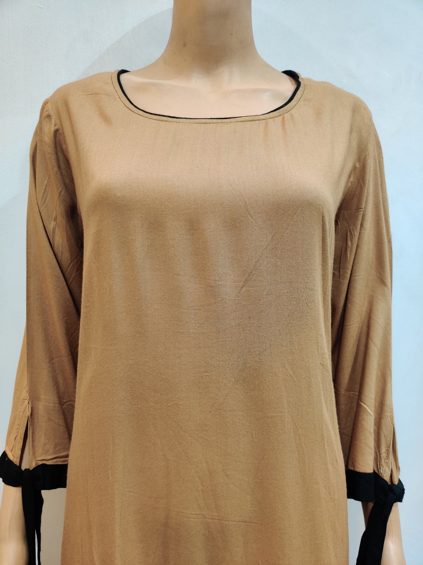 Levy Kurta