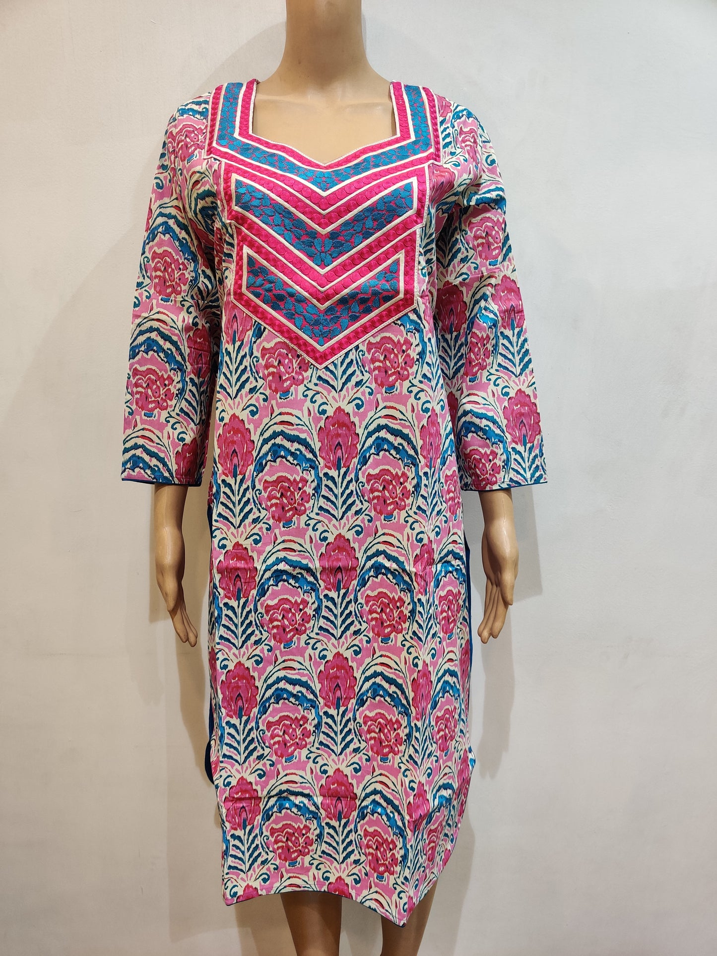 Karvanda Kurti