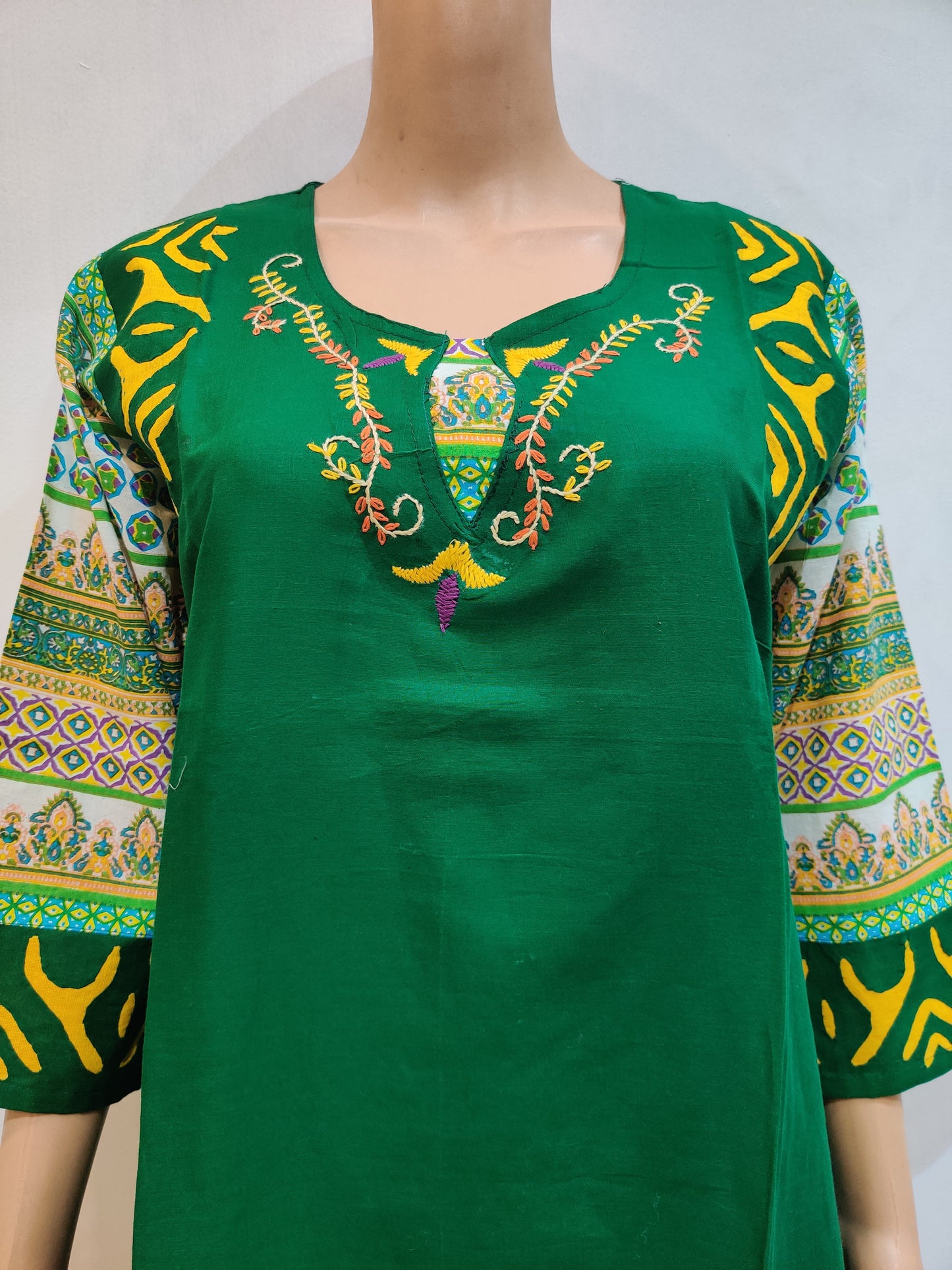 Jiniya Kurti