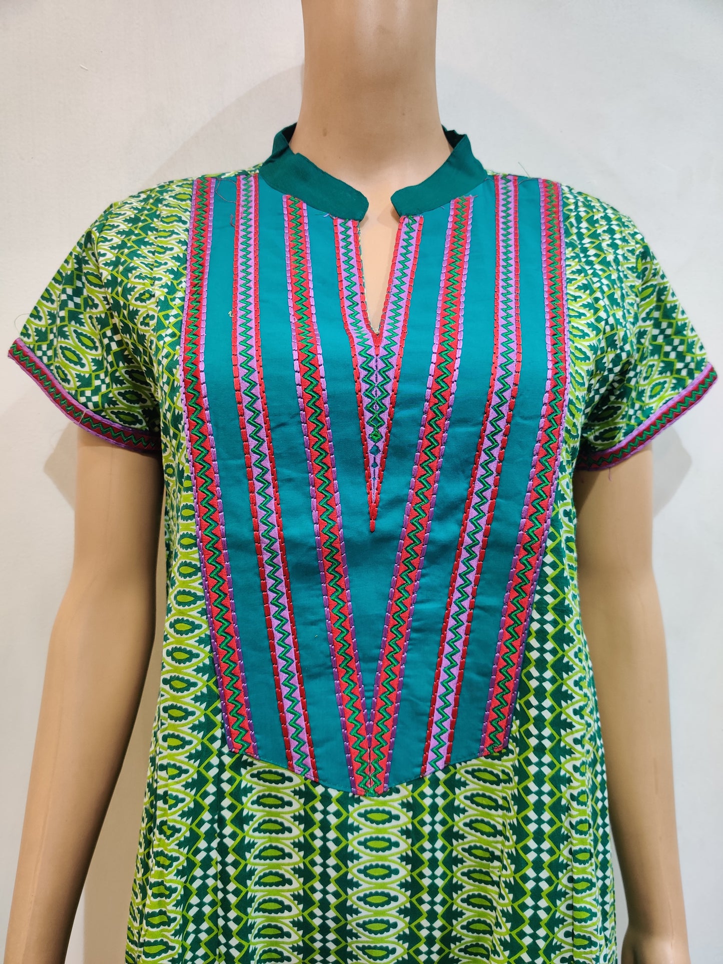 Kumudani Kurti