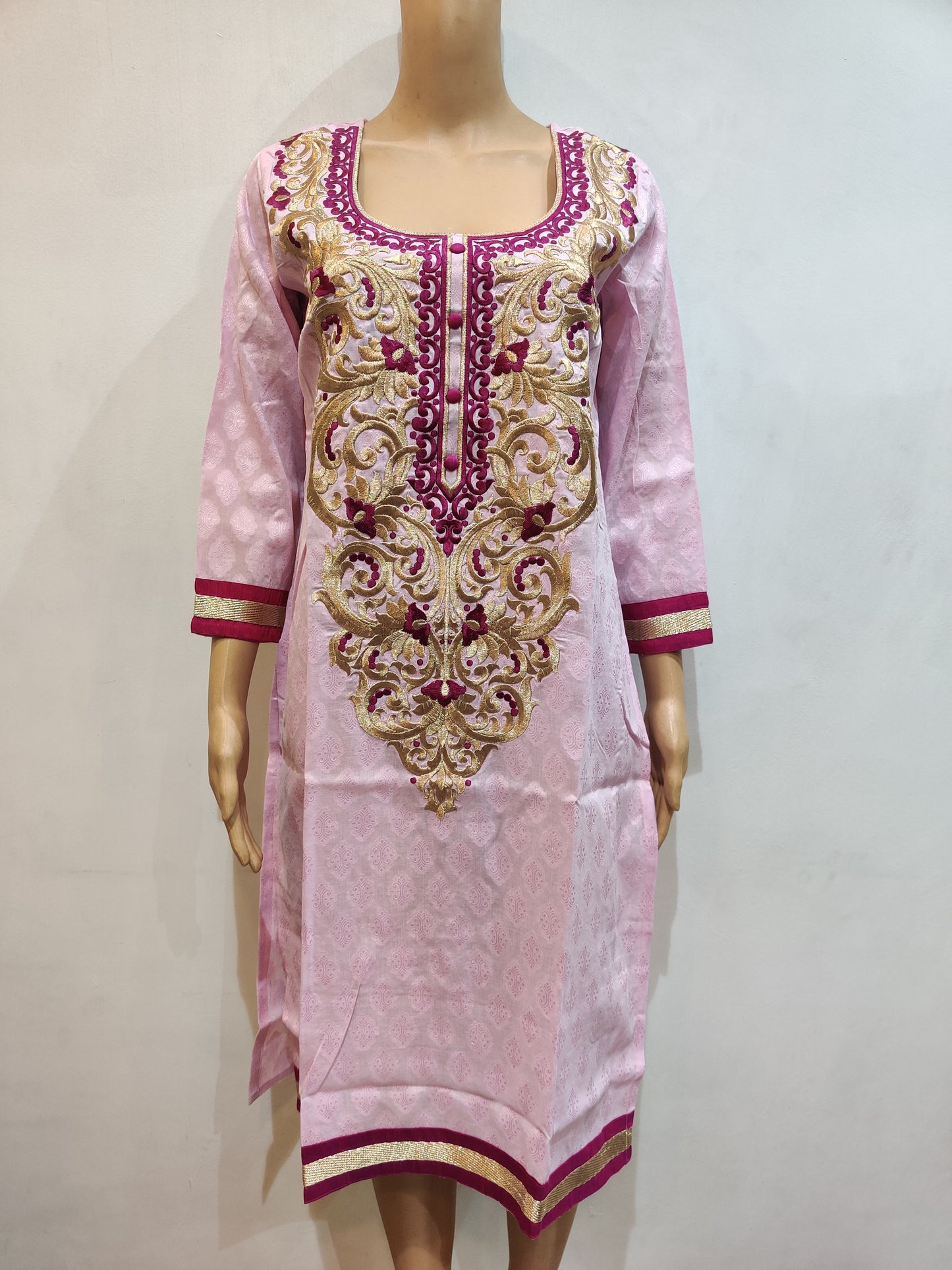 Shahabalot Kurti
