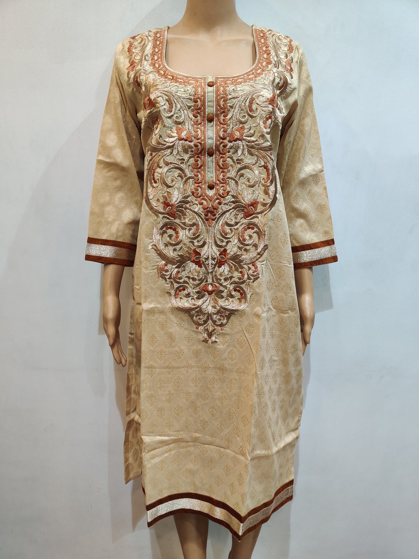 Shahabalot Kurti