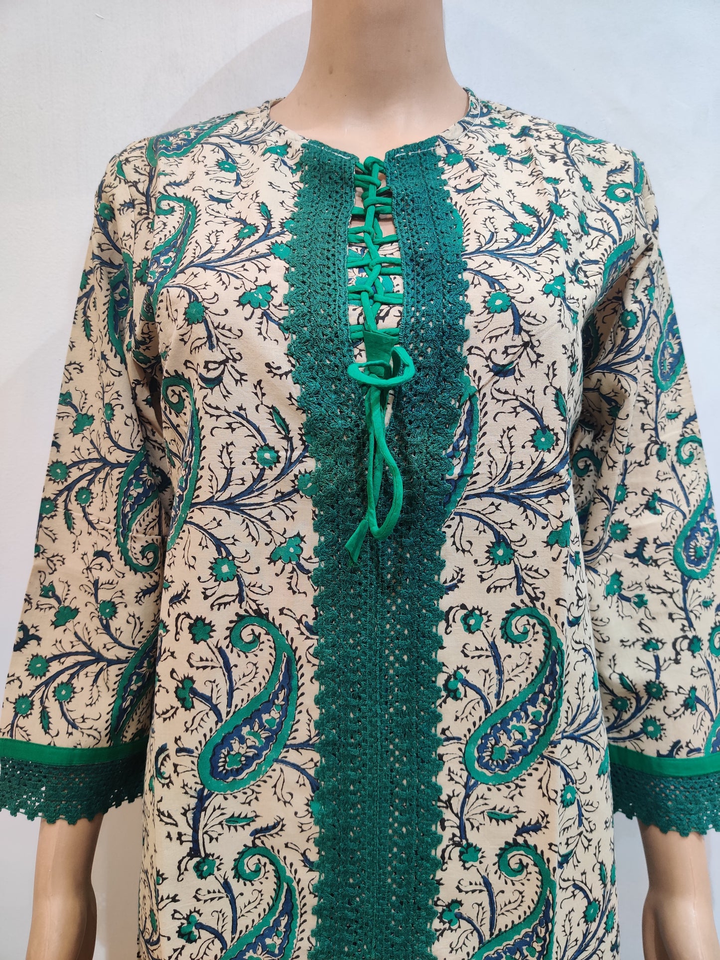 Hiptage kurti