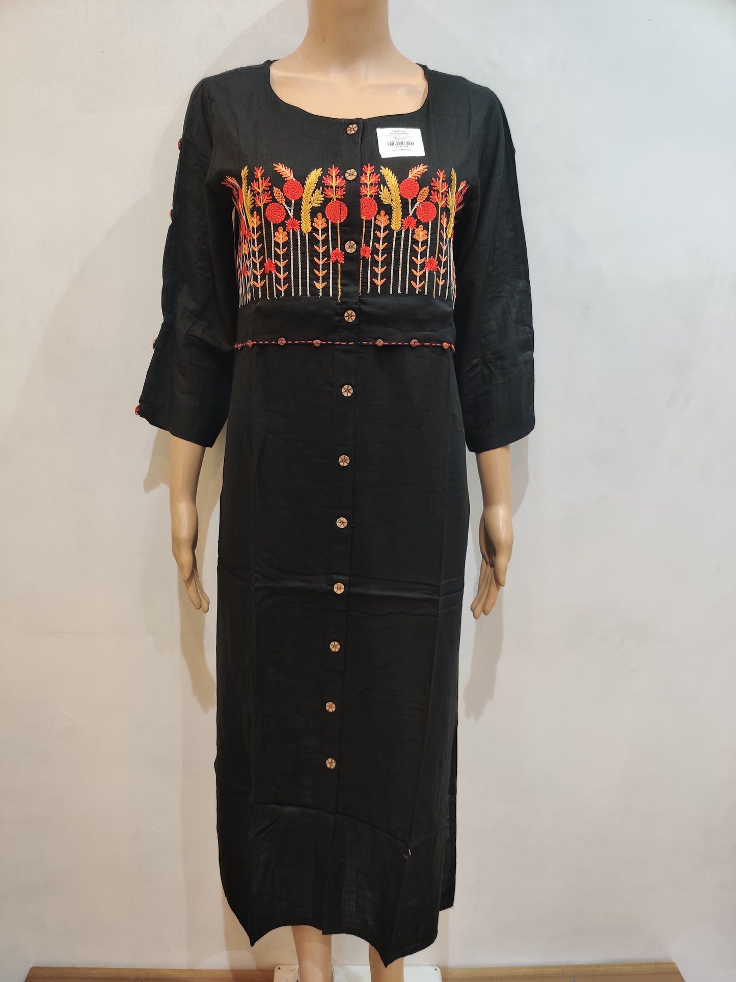 Ratna Kurta