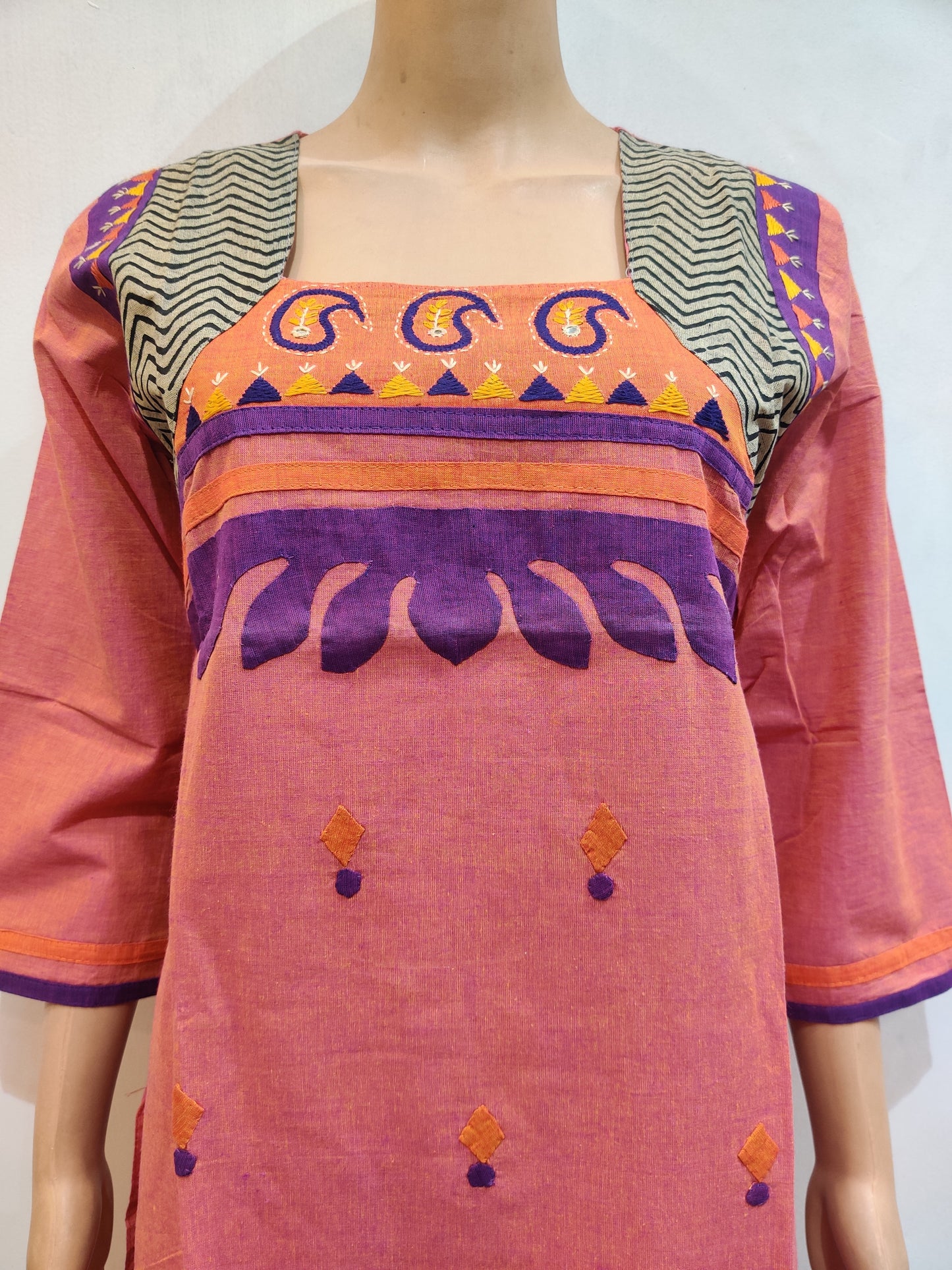 Kalmia Kurta