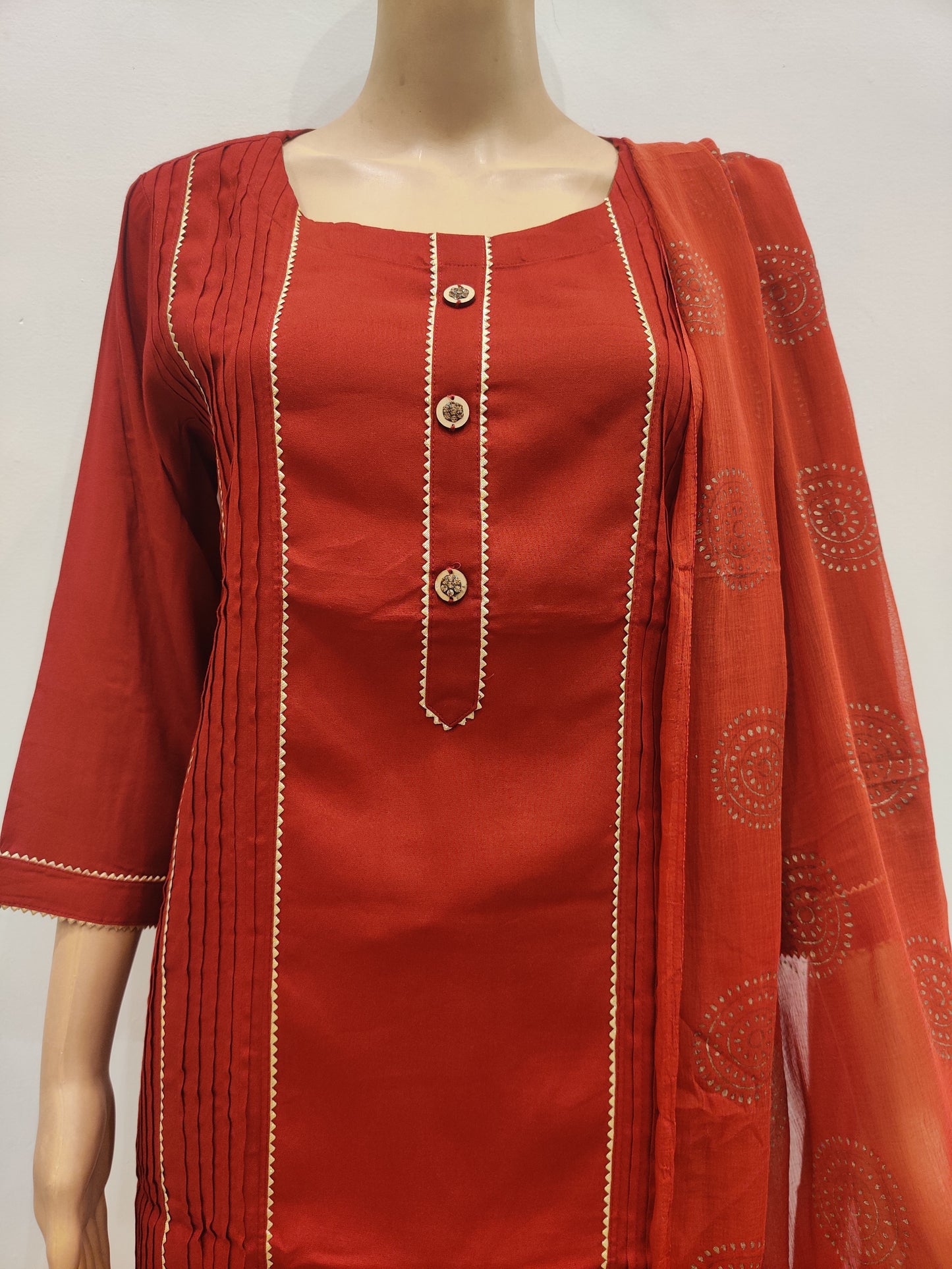 Moss Rose Suit