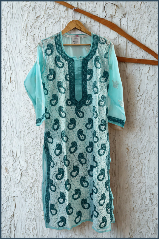 Lucknowi Chikankari