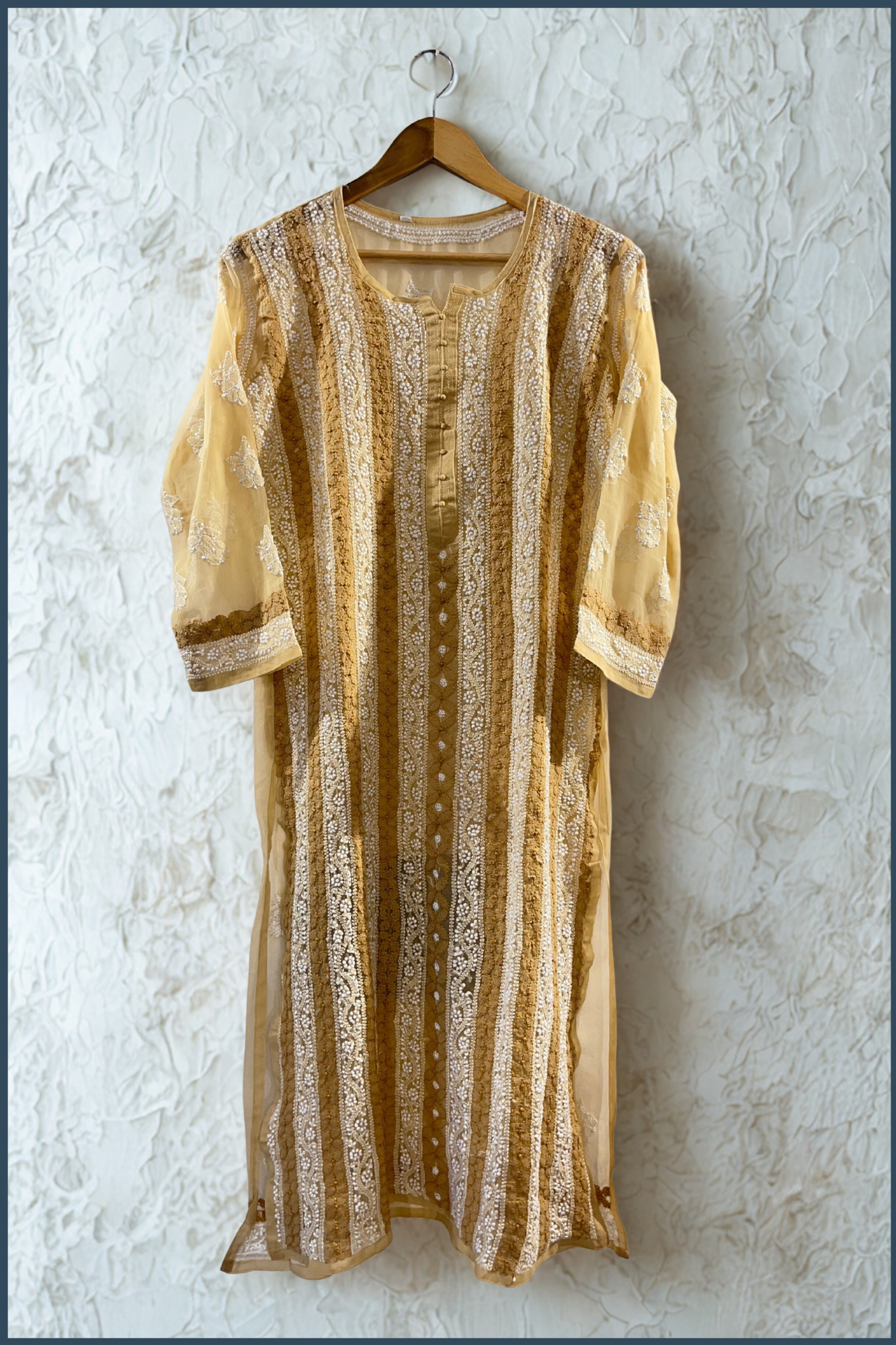 Lucknowi Chikankari