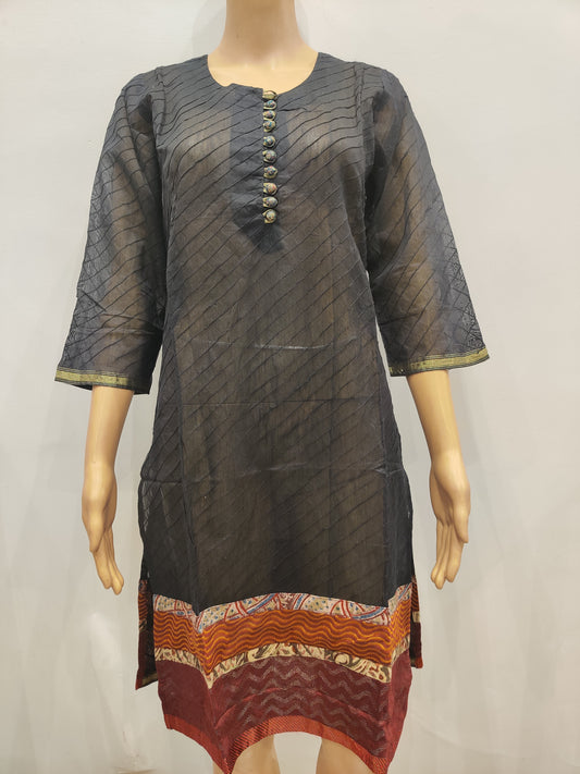 Gulmoher Kurta