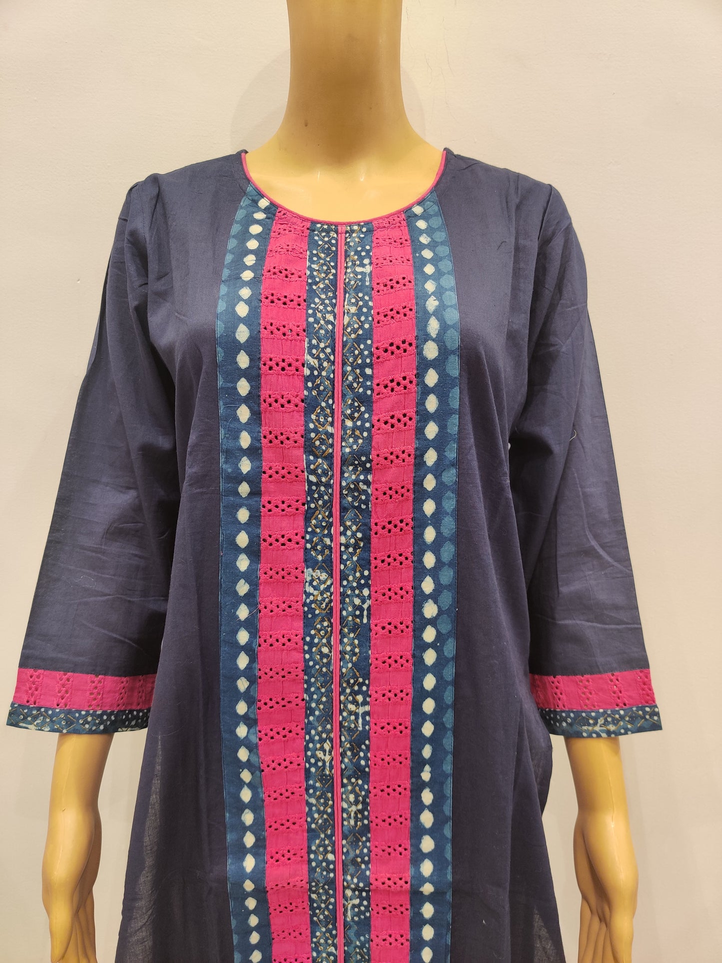 Pansy Kurti