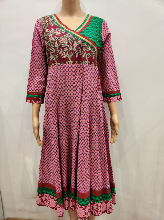 Broom Kurti