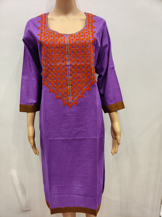 Iris Kurti