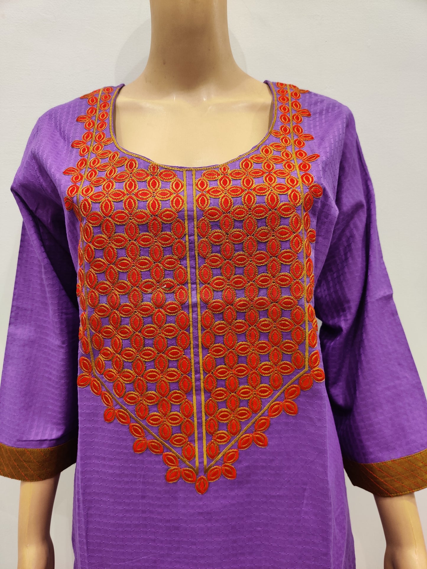 Iris Kurti