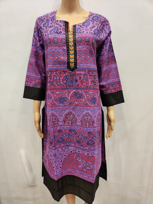 Kalmia Kurti