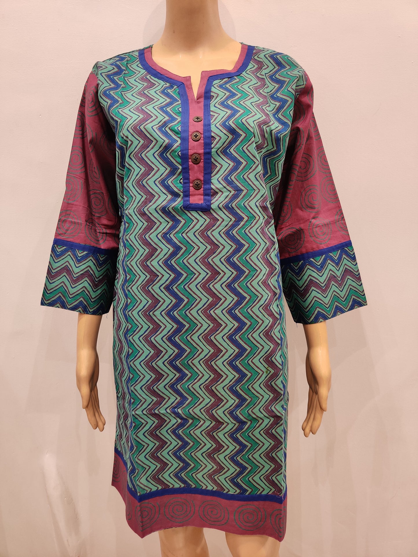 Larkspur Kurti