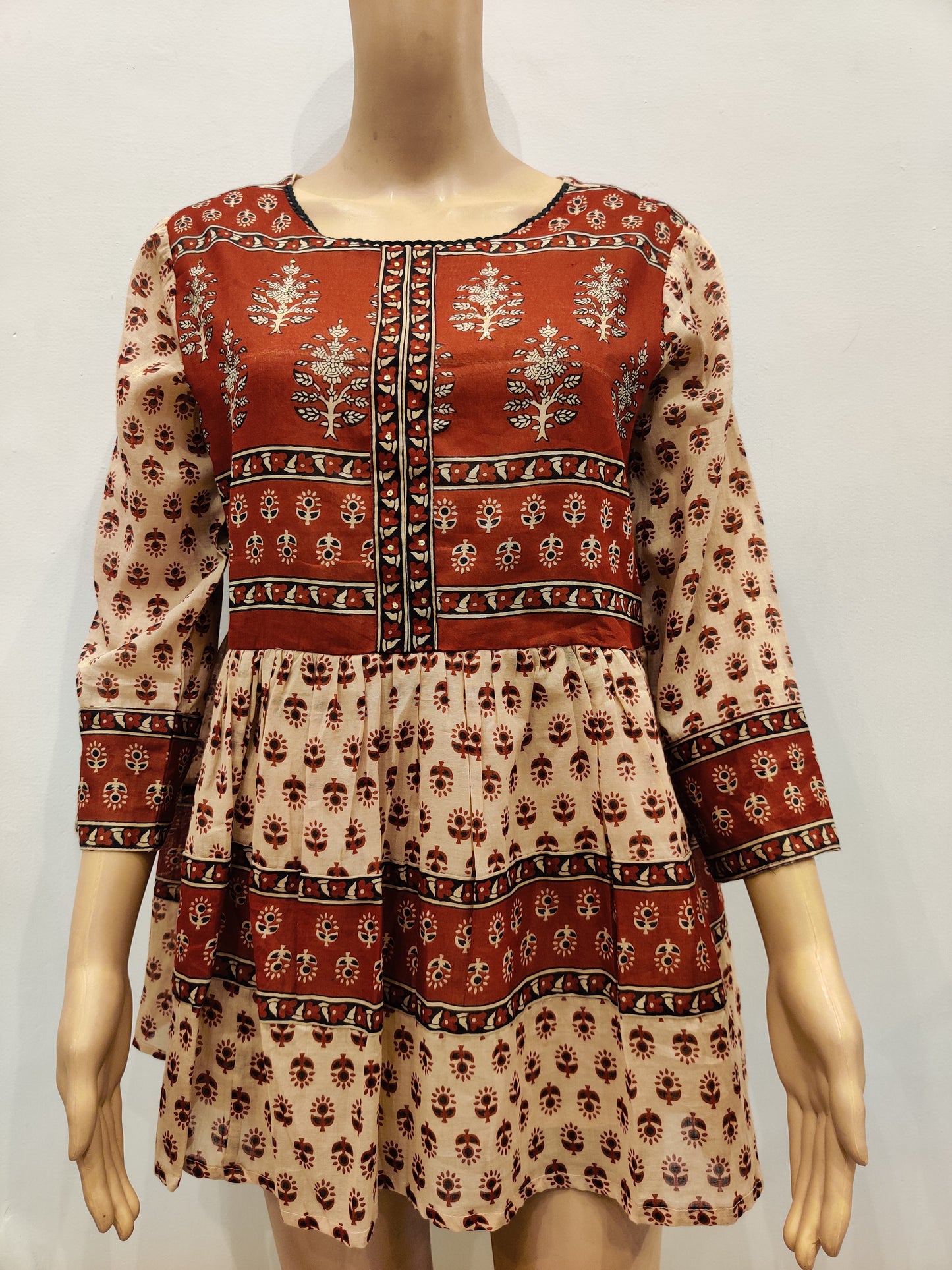 Tulip Kurti