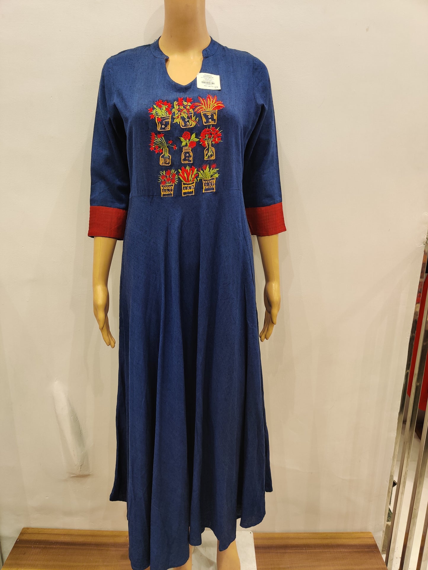 Crossandra Kurti