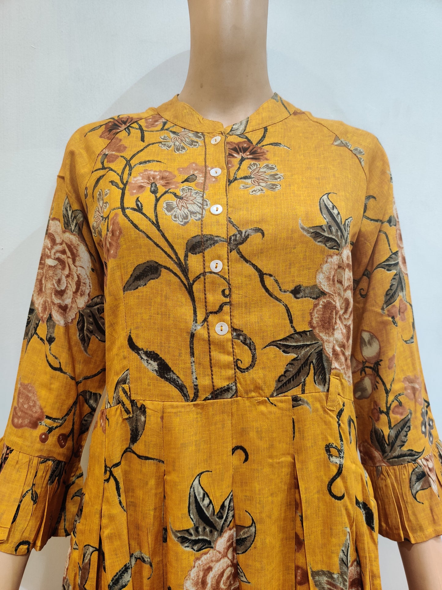 Gayfeather Kurti