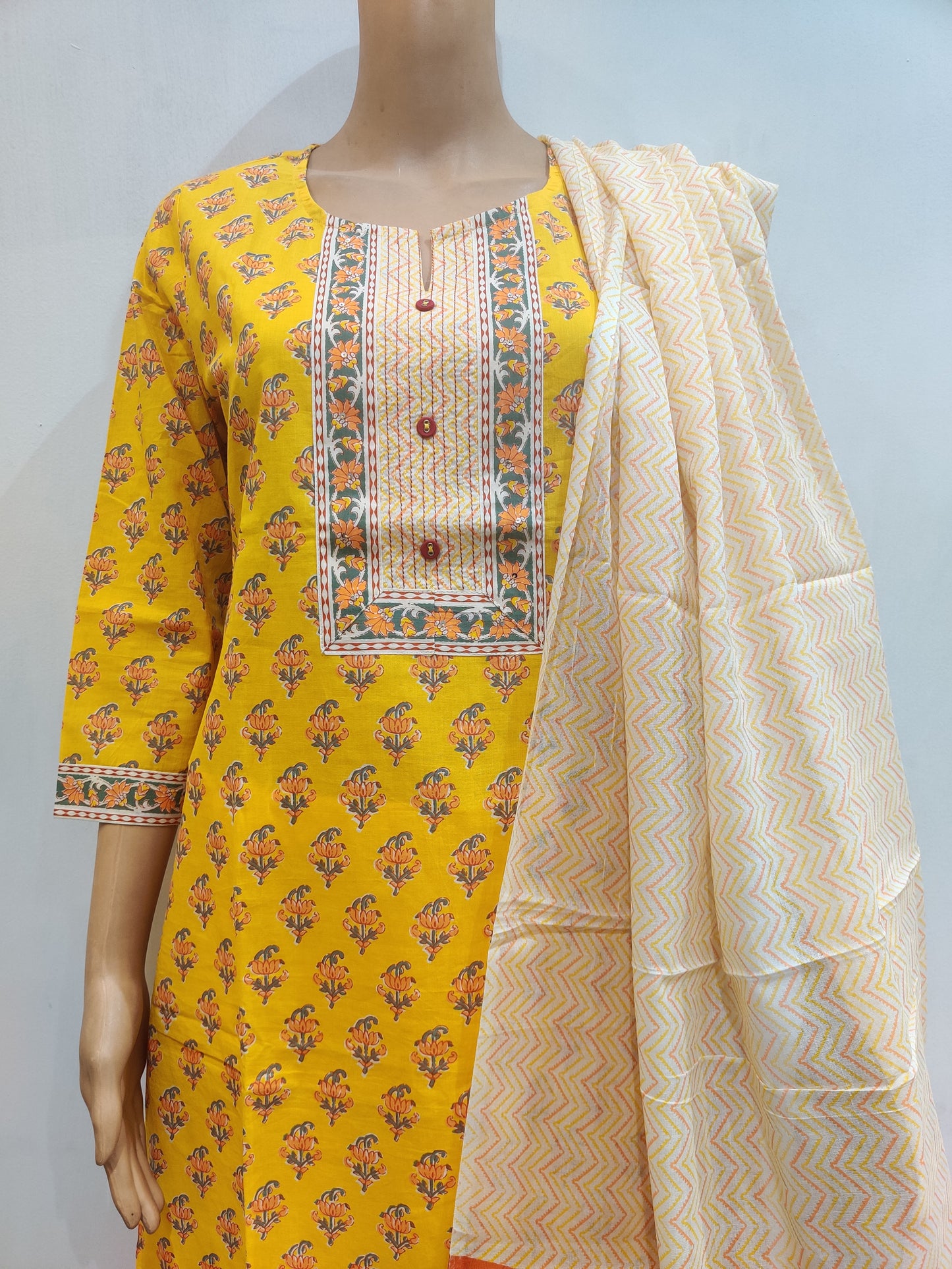 Hibiscus Kurta pants with dupatta