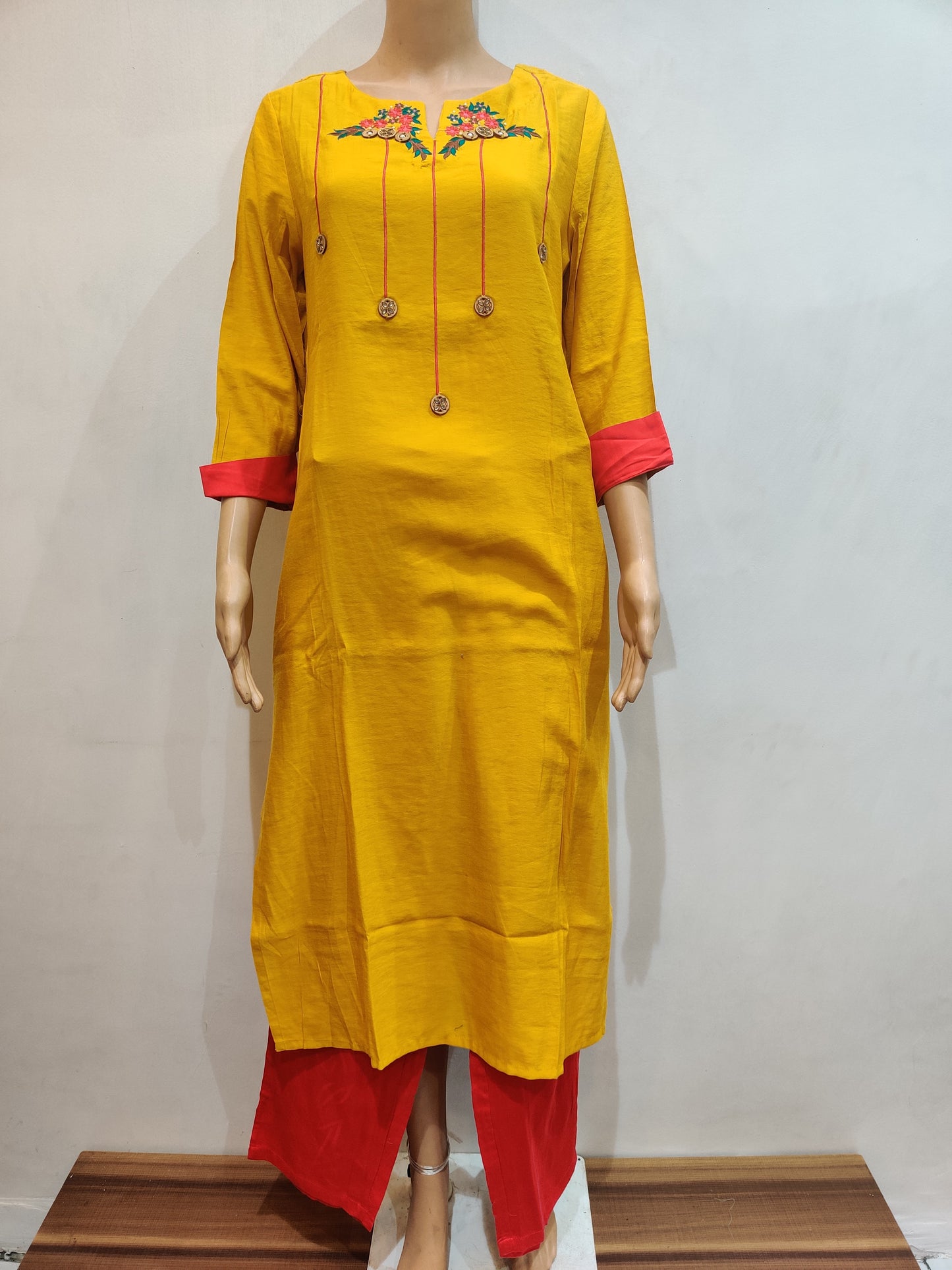 Parodia Kurta pant set