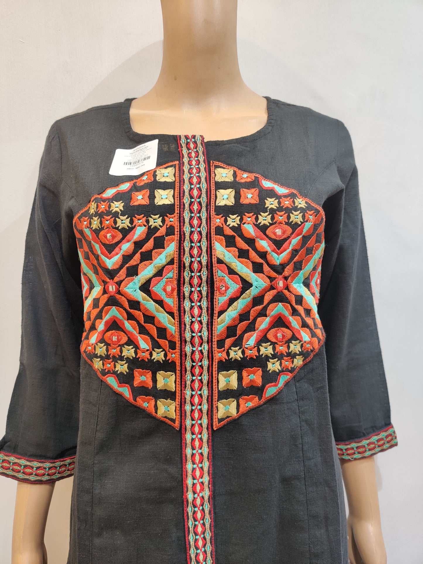 Mandevilla Kurti