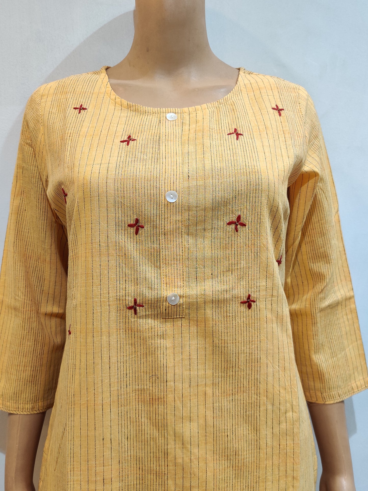 Gardenia Kurti