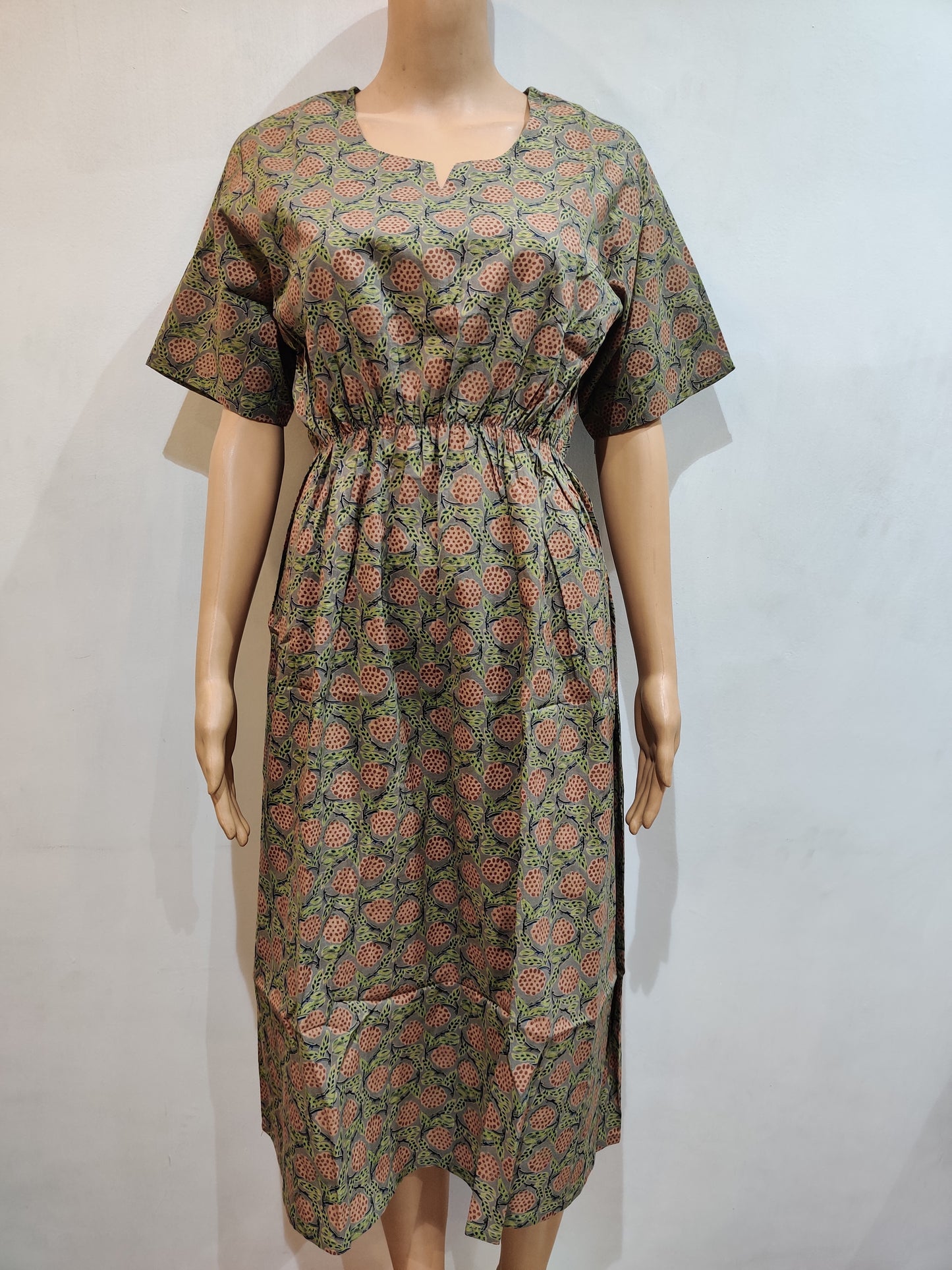 Cyclamen Kurti