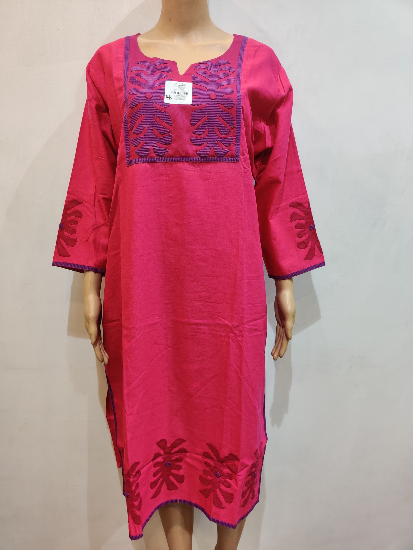 Gerbera Kurti