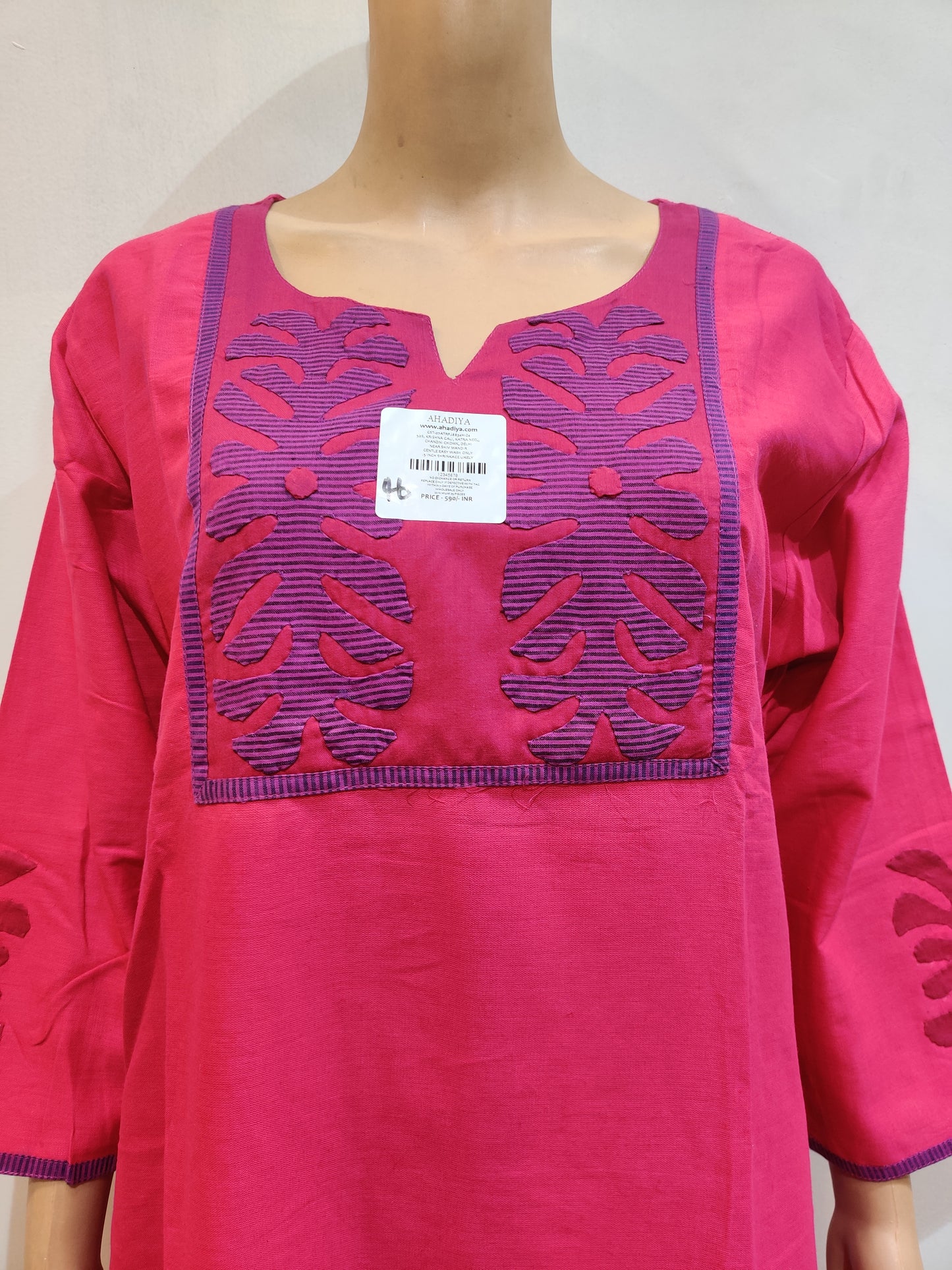 Gerbera Kurti