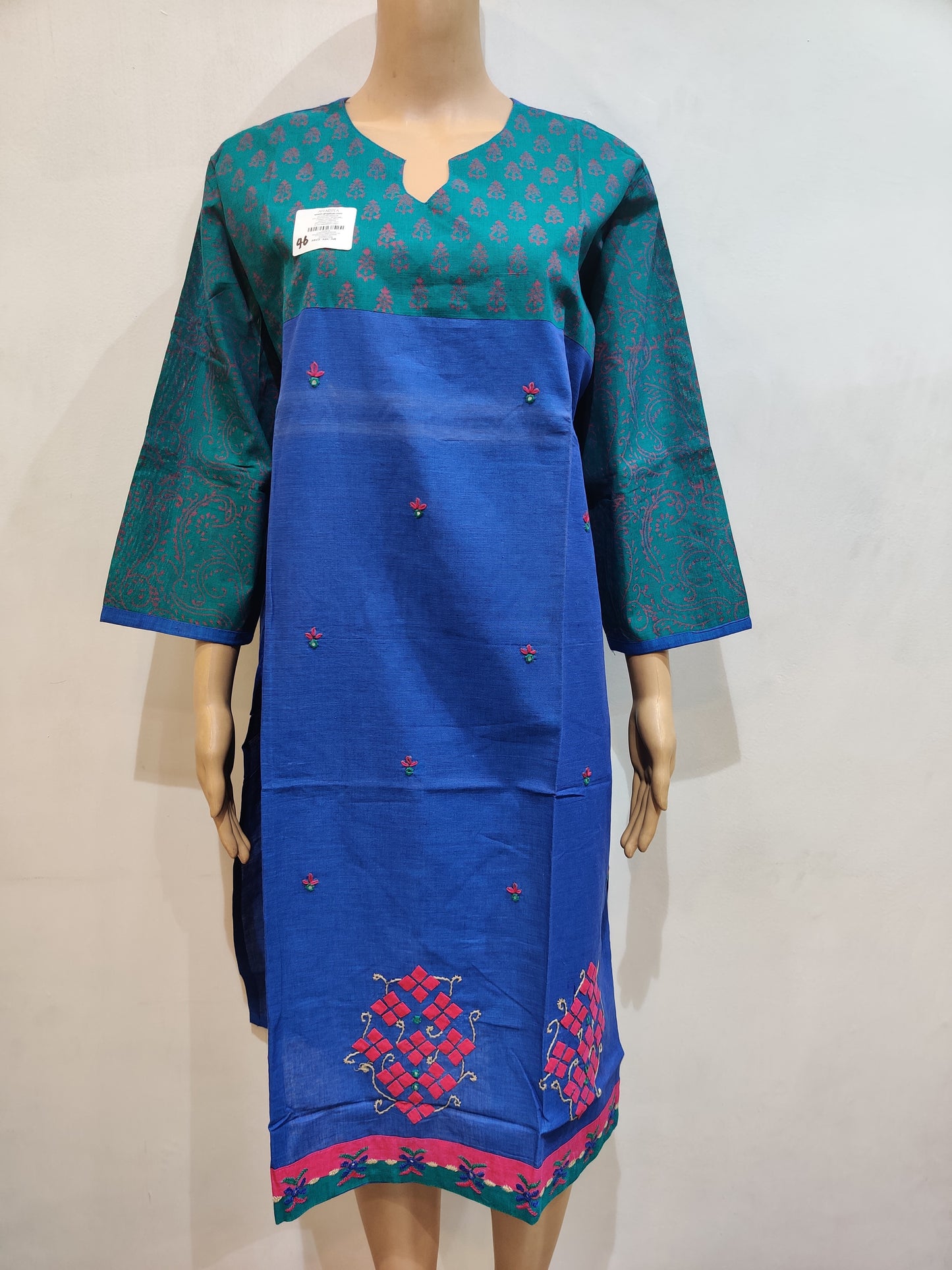 Fuchsia Kurti