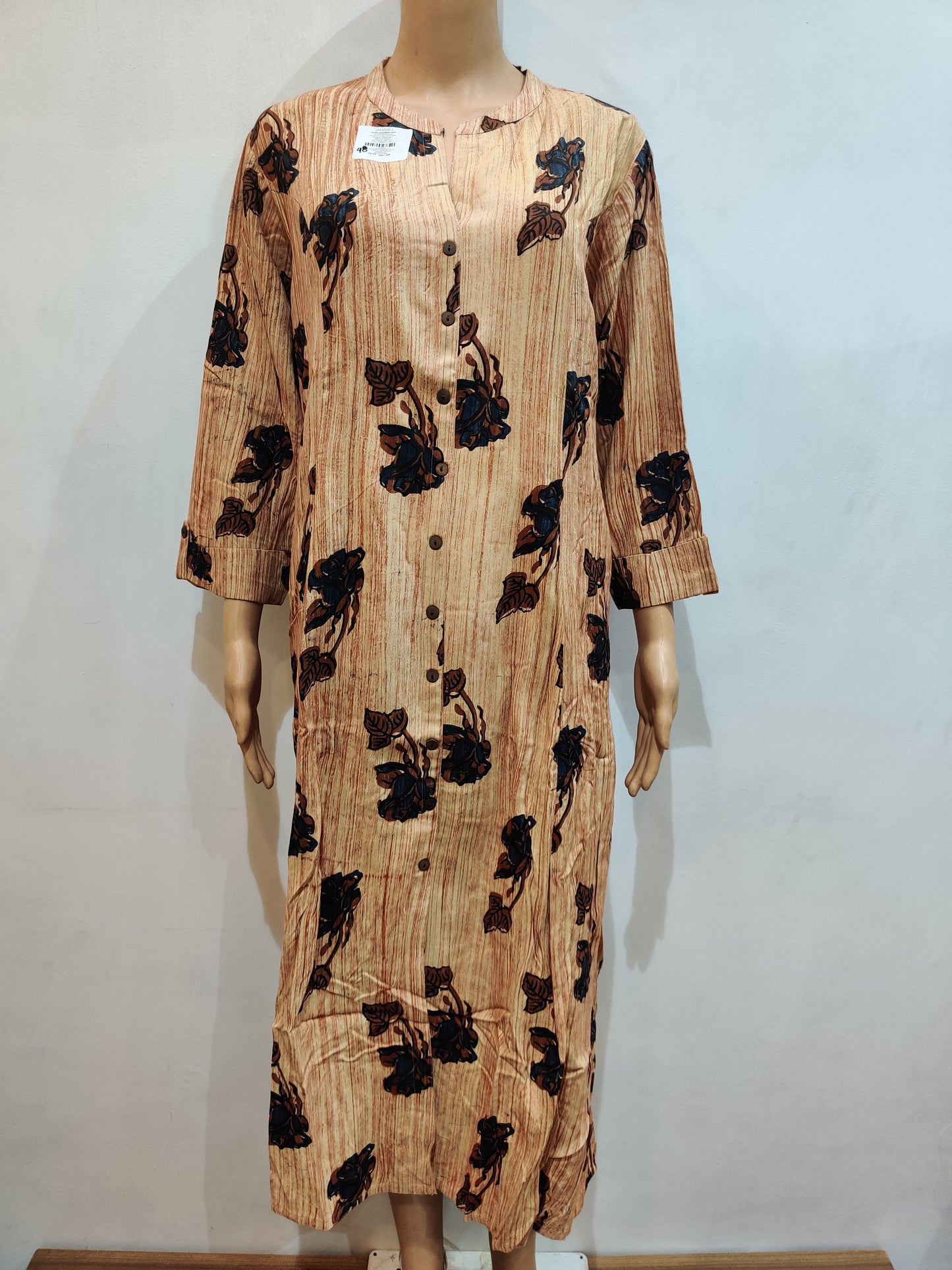 Freesia Kurti