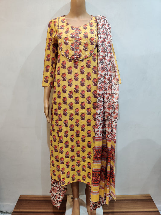 Lobelia kurta pant dupatta set